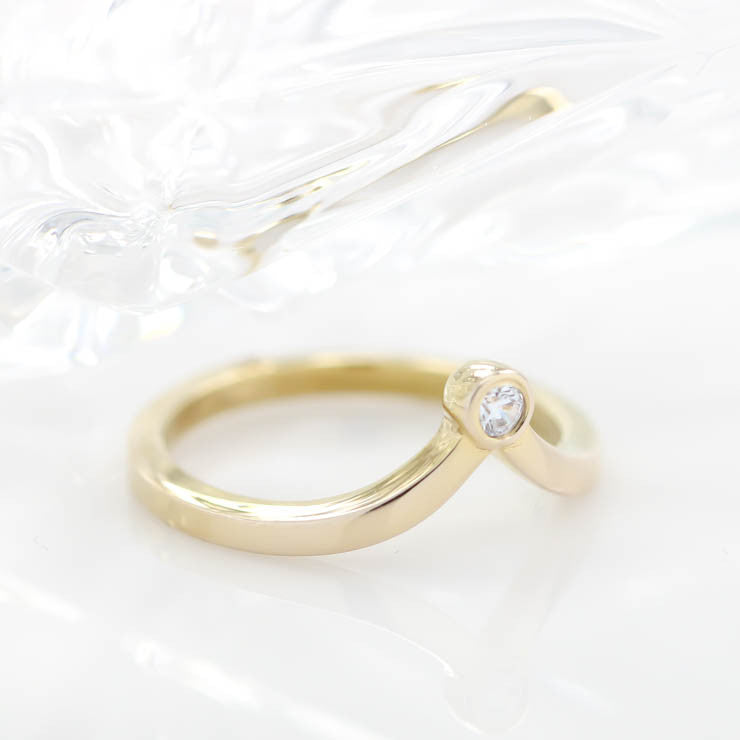 Diamond Tipped Chevron Wedding Band Curved Band - Mia - Moissanite Rings